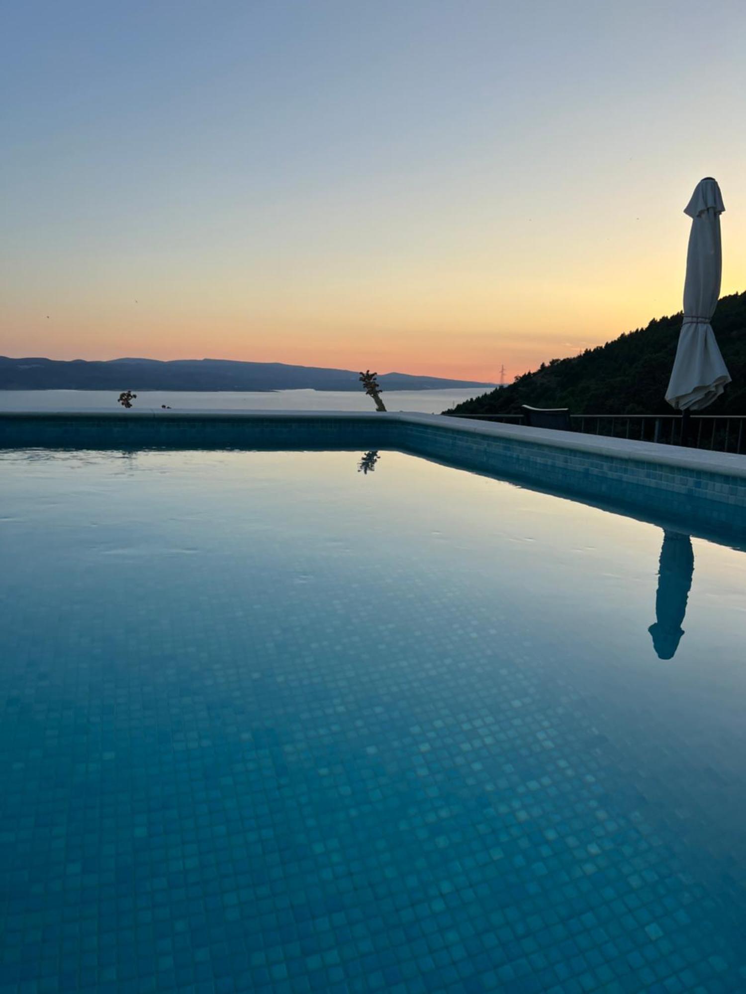 Villa Kristina - Ferienhaus Baska Voda - Topici, Private Outdoor Swimmingpool, Wifi Exterior foto